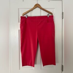 Terra & Sky Women’s Capri Pants